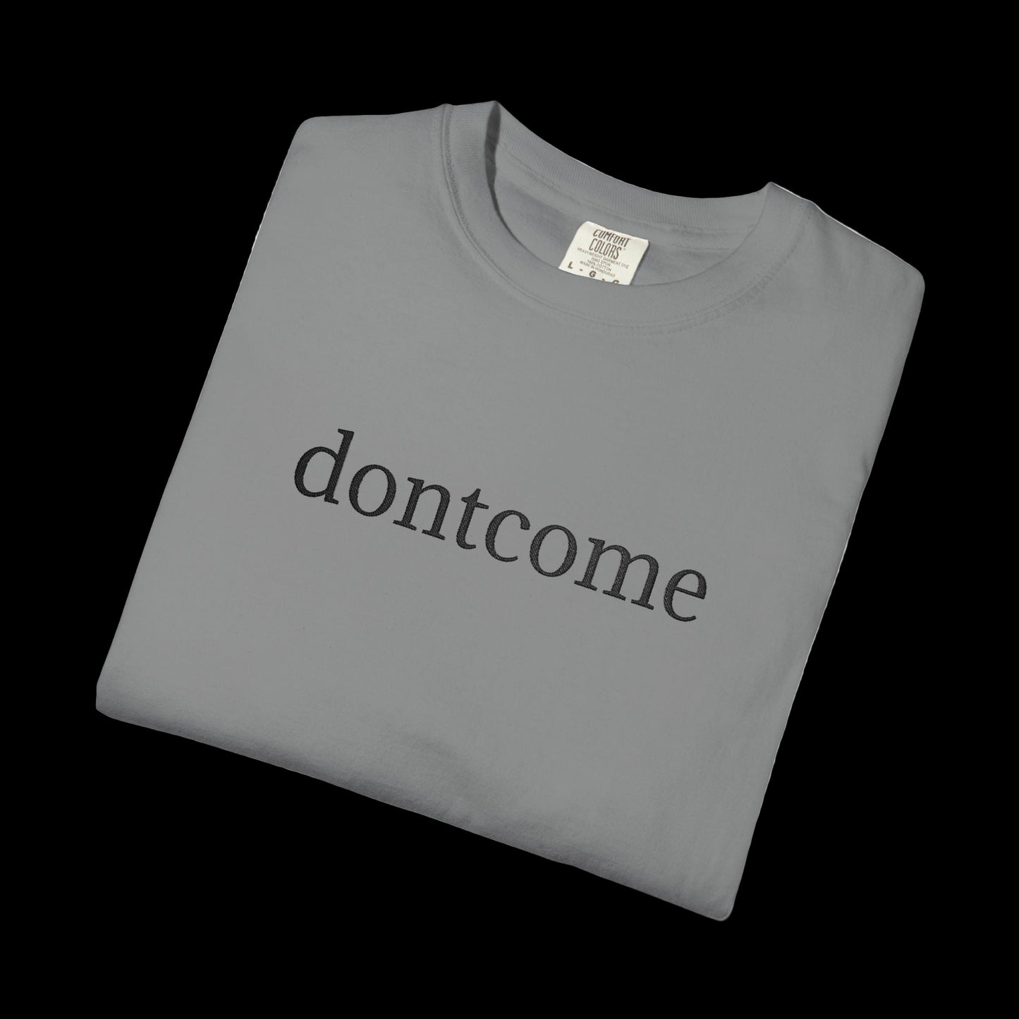 DONTCOME UNDERSTATED EMBROIDERED TEE