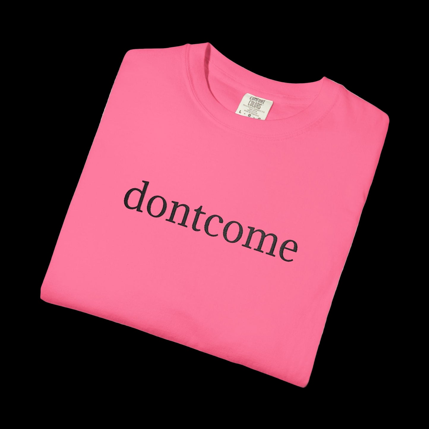 DONTCOME UNDERSTATED EMBROIDERED TEE