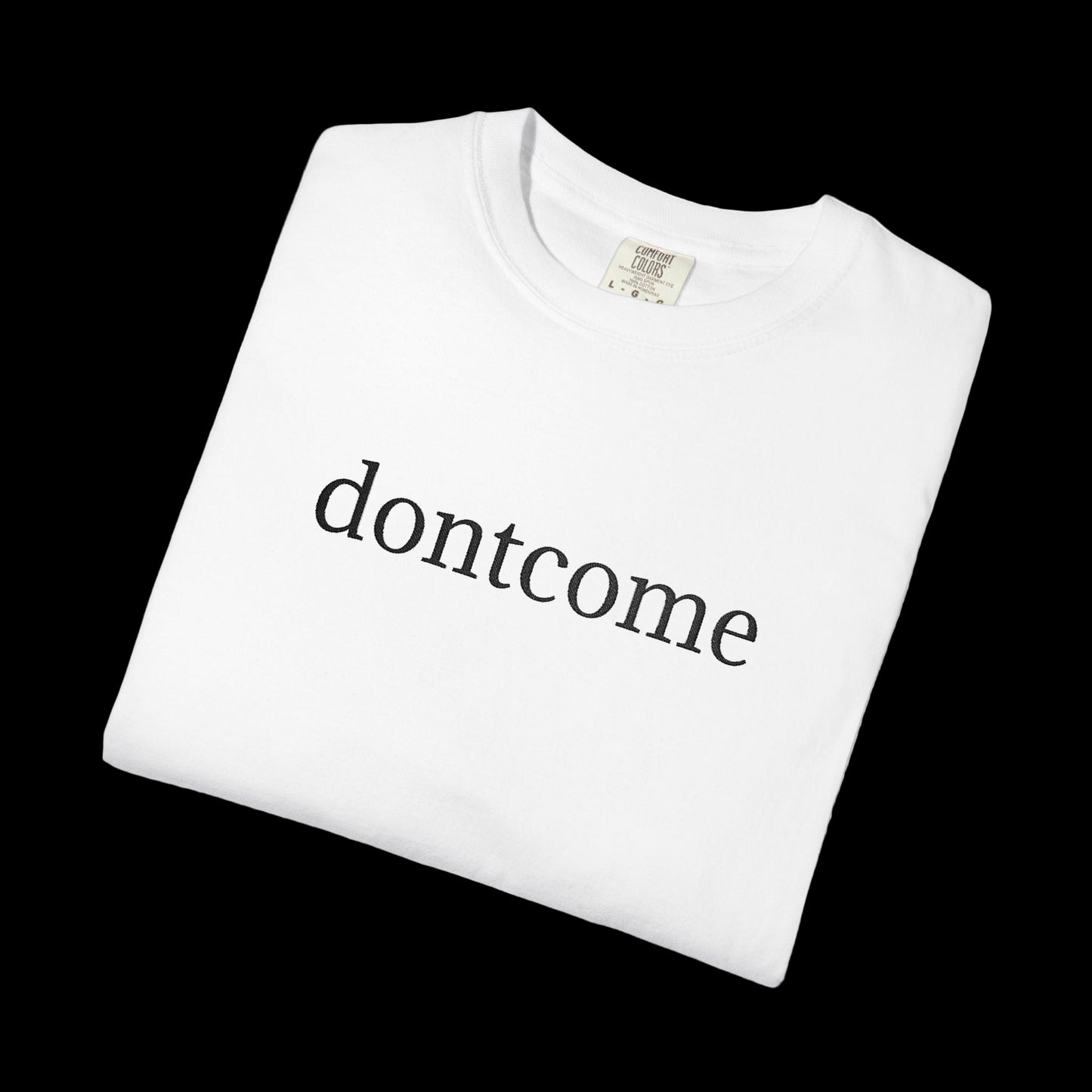 DONTCOME UNDERSTATED EMBROIDERED TEE