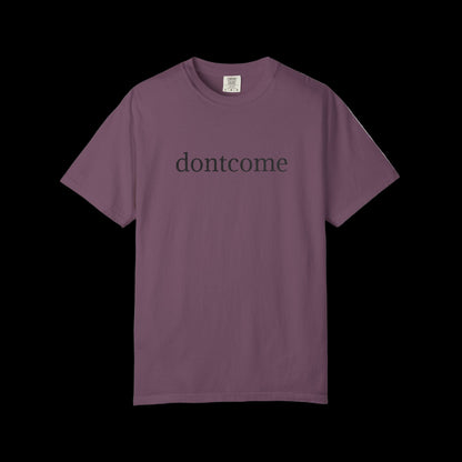 DONTCOME UNDERSTATED EMBROIDERED TEE