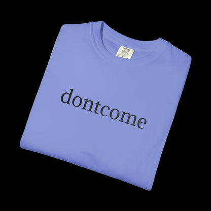 DONTCOME UNDERSTATED EMBROIDERED TEE