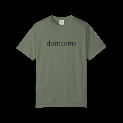 DONTCOME UNDERSTATED EMBROIDERED TEE